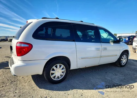 2005 Chrysler Town & Country Touring from USA, damaged, VIN 2C4GP54L55R465740
